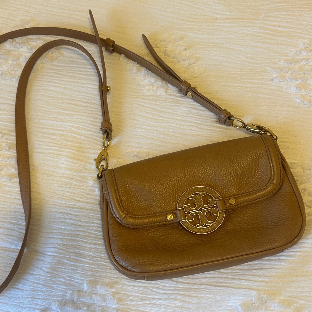 Tory Burch Brown Crossbody Purse lightly loved!!!